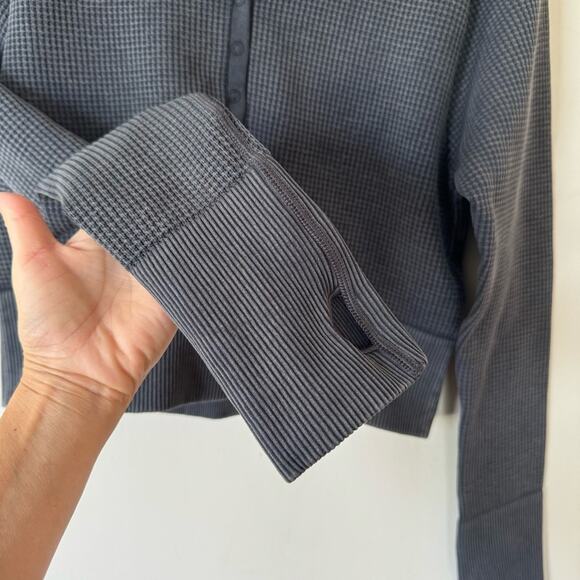 NWOT Aerie Offline Main Squeeze Charcoal Gray Seamless Thermal Crop Top XL - Picture 5 of 8